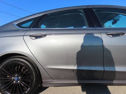 Used 2014 Ford Fusion SE w/ Equipment Group 202A image 20