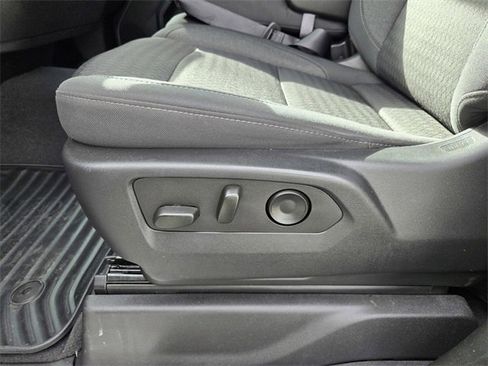 Used 2023 Chevrolet Silverado 1500 LT image 18