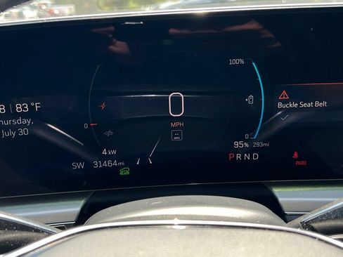 Used 2024 Cadillac Lyriq Luxury AWD/4WD image 16