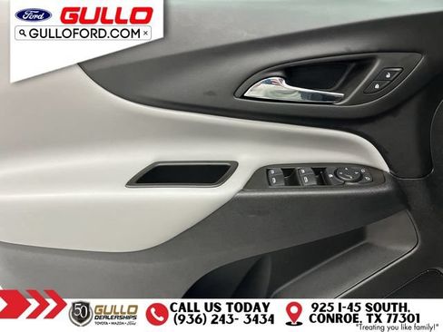 Used 2023 Chevrolet Equinox LS FWD image 18