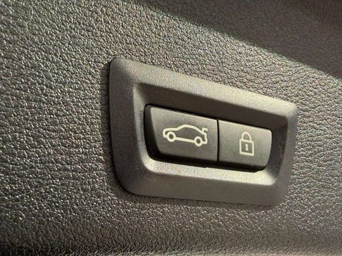 Used 2018 BMW X4 M40i image 23