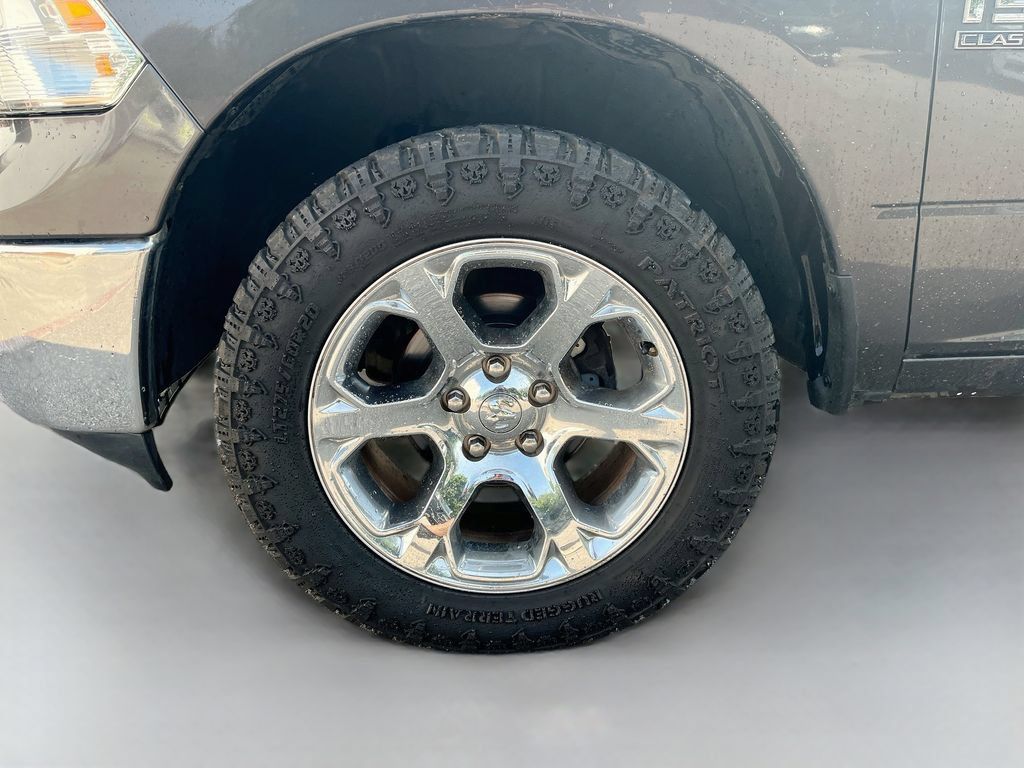 Used 2020 RAM 1500 Classic SLT AWD/4WD image 27