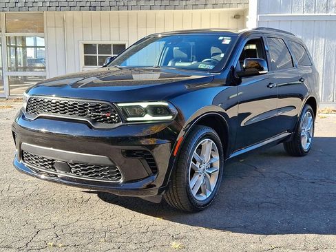 Used 2024 Dodge Durango GT image 3