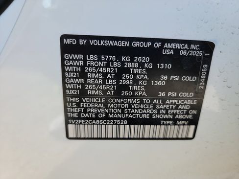 Used 2025 Volkswagen Atlas Cross Sport SEL Premium R-Line AWD/4WD image 21