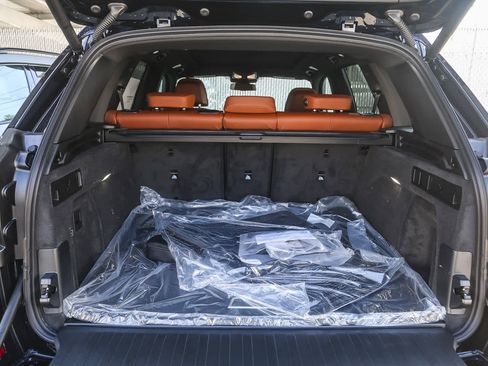 New 2026 BMW X5 M60i w/ Executive Package image 22