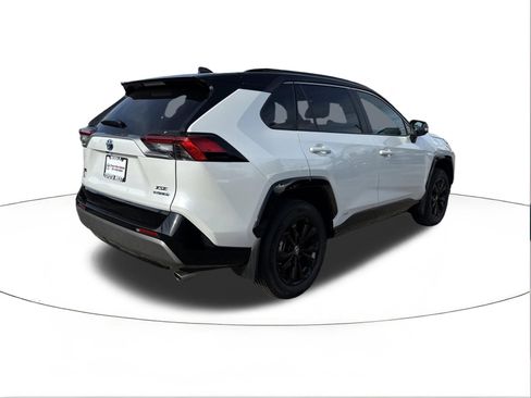 Used 2024 Toyota RAV4 XSE AWD/4WD image 3