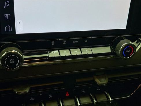 New 2026 Chevrolet Colorado W/T w/ WT Custom Package image 18