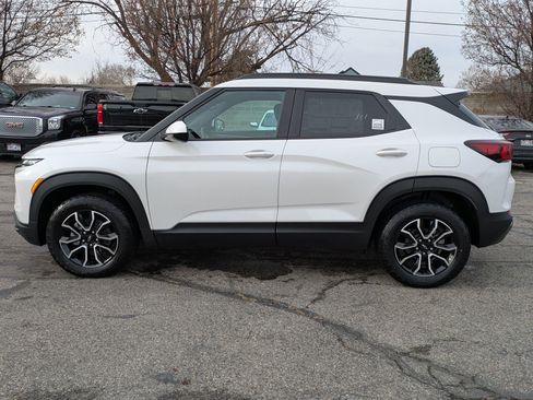 New 2025 Chevrolet TrailBlazer ACTIV w/ Convenience Package image 2