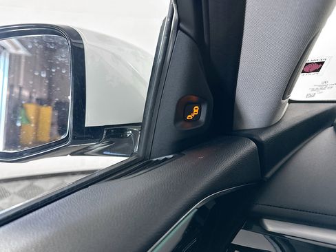 Used 2024 Acura MDX SH-AWD w/ Technology Package image 16