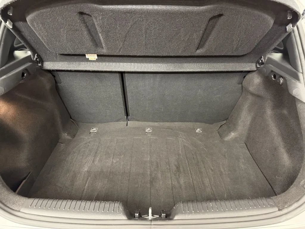 Used 2016 Hyundai Elantra GT FWD image 25