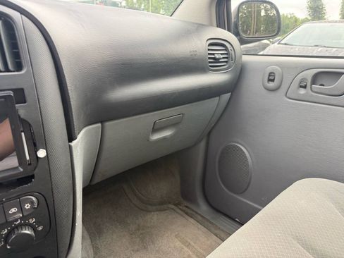 Used 2007 Dodge Caravan SE w/ Popular Equipment Group I FWD image 19