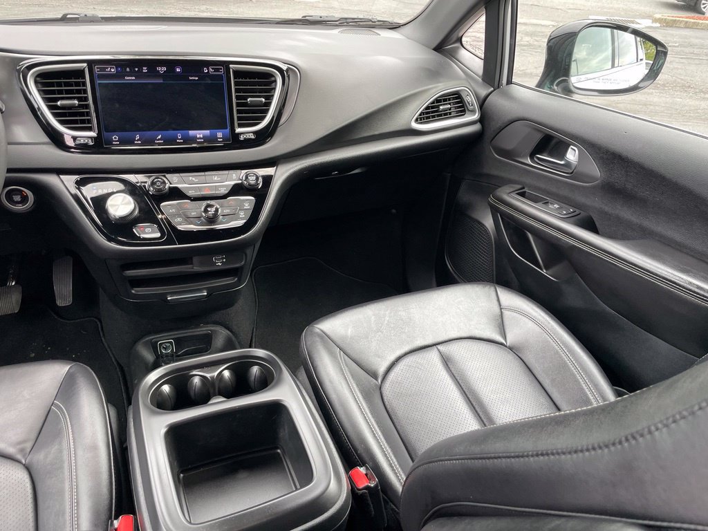 Used 2026 Chrysler Pacifica Select FWD image 10