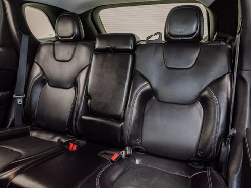 Used 2019 Jeep Cherokee Limited FWD image 27