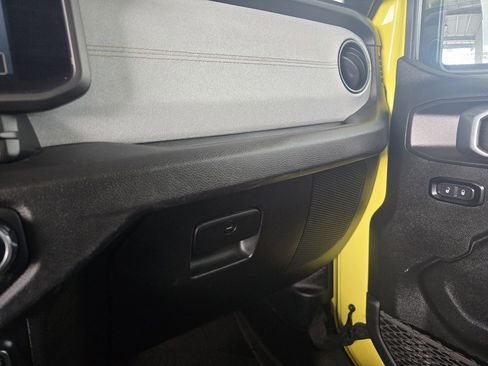 Used 2024 Jeep Wrangler Willys image 44