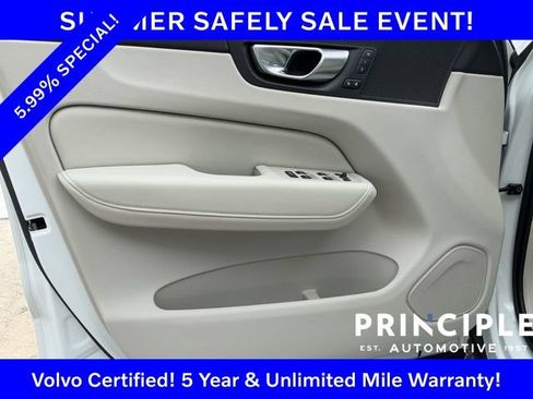 Certified 2023 Volvo XC60 B5 Plus w/ Protection Package Premier AWD/4WD image 27