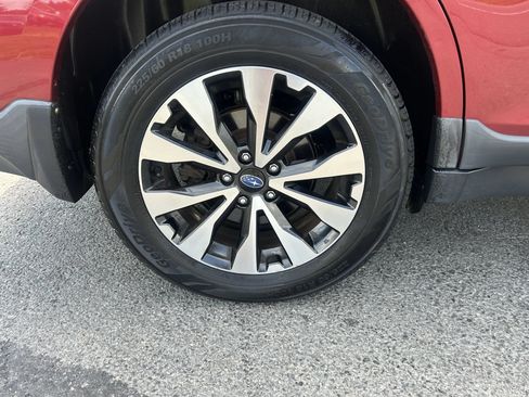Used 2016 Subaru Outback 2.5i Limited AWD/4WD image 28