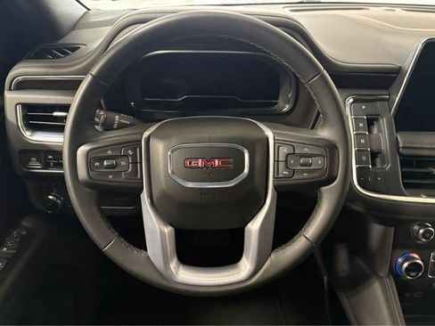 Used 2024 GMC Yukon XL SLE AWD/4WD image 21