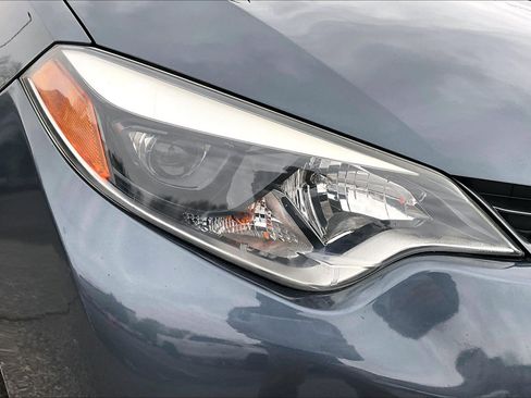 Used 2016 Toyota Corolla LE image 26