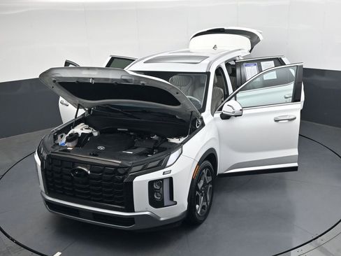 Used 2024 Hyundai Palisade Limited FWD image 40