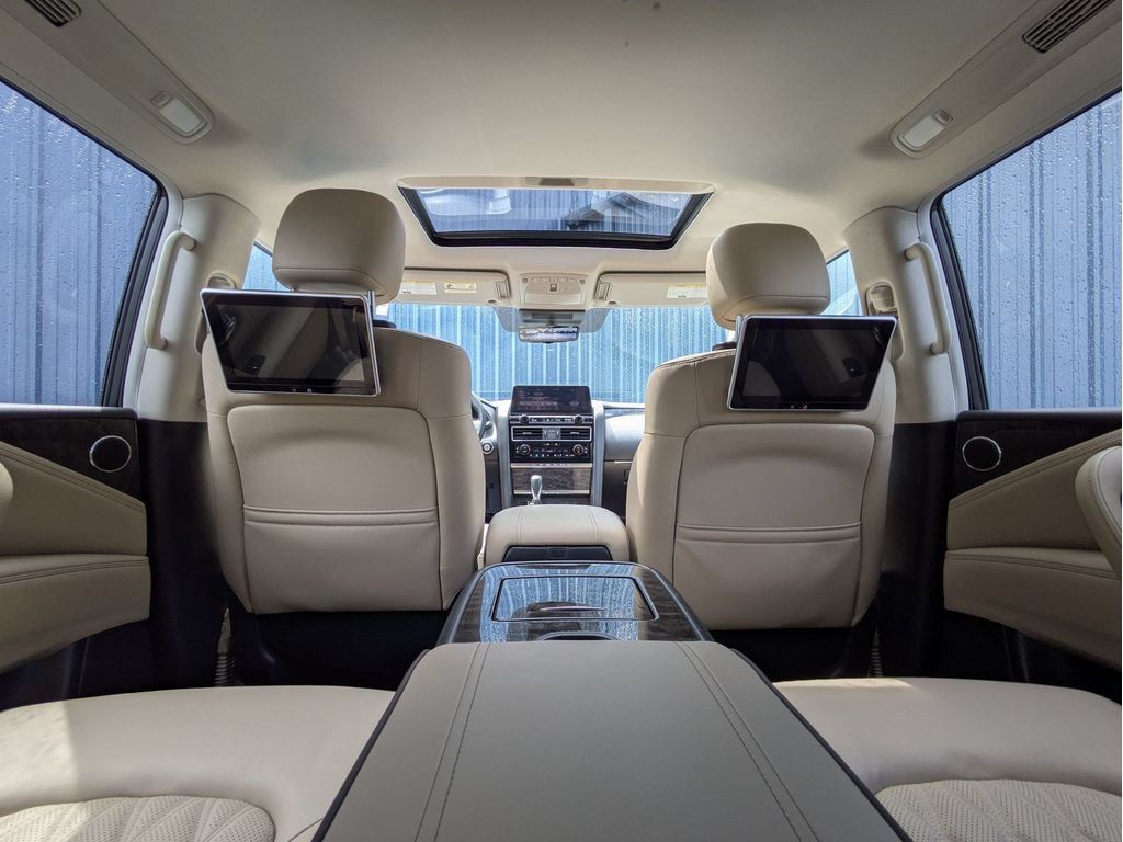 Used 2024 Nissan Armada Platinum w/ Captain's Chairs Package RWD image 28