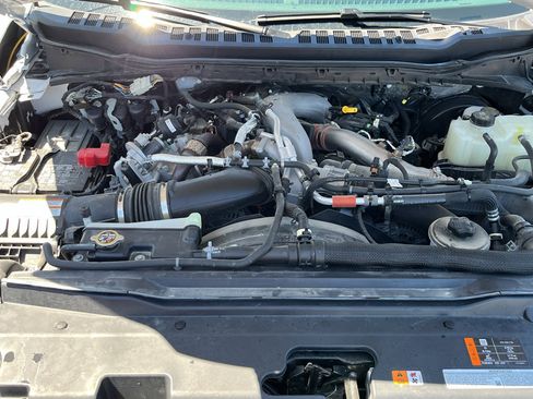 Used 2025 Ford F250 Lariat w/ Tremor Off-Road Package AWD/4WD image 21