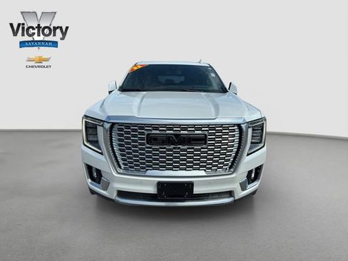 Used 2021 GMC Yukon Denali AWD/4WD image 2