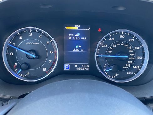 Certified 2022 Subaru Ascent Touring AWD/4WD image 11