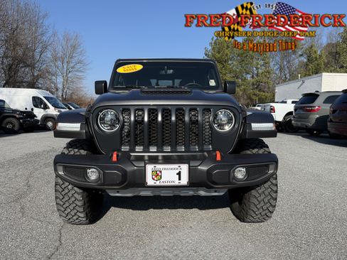 Used 2023 Jeep Gladiator Mojave w/ LED Lighting Group image 2