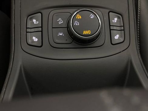 Used 2024 GMC Terrain SLT image 51