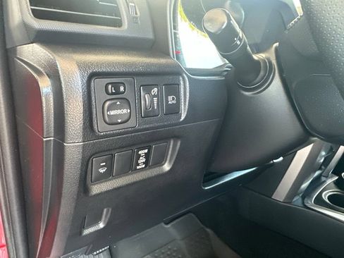 Used 2021 Toyota 4Runner SR5 AWD/4WD image 25