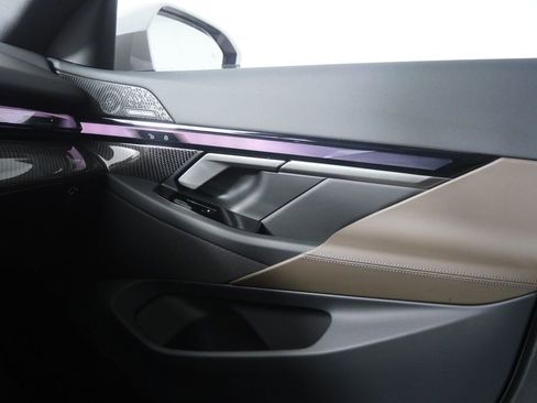 Certified 2026 BMW i5 eDrive40 w/ M Sport Package image 29