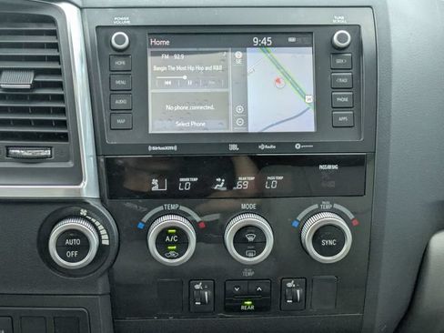 Used 2022 Toyota Sequoia Limited RWD image 28