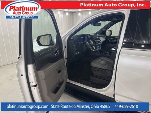 Used 2023 GMC Yukon XL SLT image 10