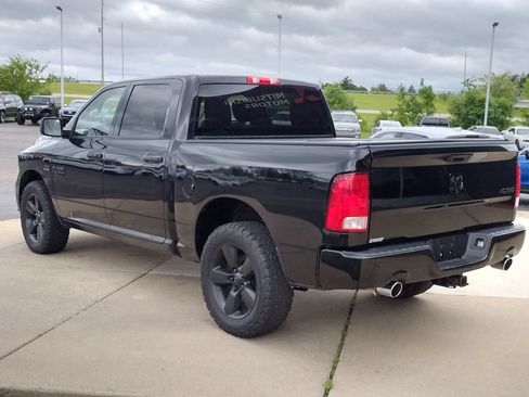 Used 2017 RAM 1500 Express w/ Black Ram 1500 Express Group AWD/4WD image 19