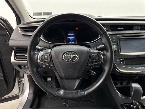 Used 2017 Toyota Avalon Limited w/ All Weather Liner Package FWD image 12