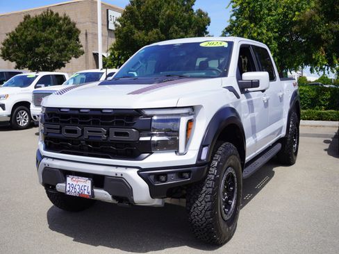 Used 2025 Ford F150 Raptor AWD/4WD image 6