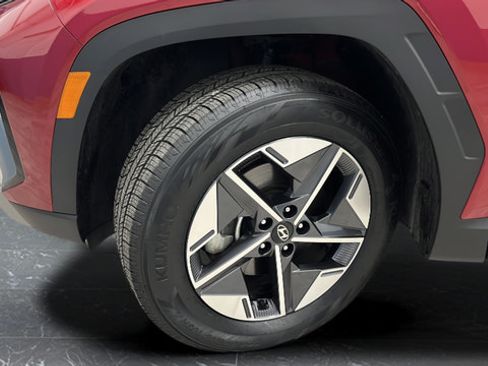 Used 2025 Hyundai Tucson SEL AWD/4WD image 35