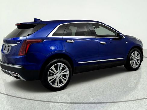Used 2024 Cadillac XT5 Premium Luxury w/ LPO, Floor Liner Package AWD/4WD image 5