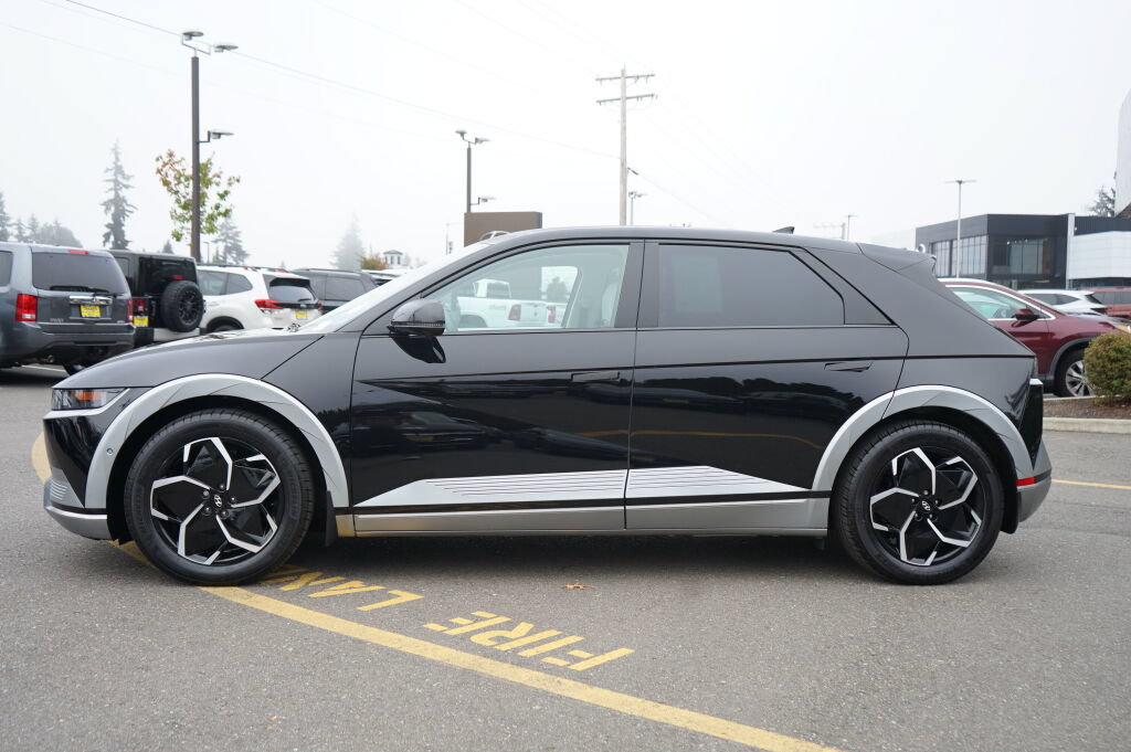 Certified 2024 Hyundai Ioniq 5 Limited RWD image 8