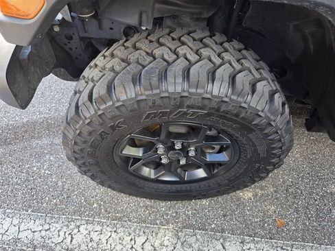 Used 2025 Jeep Wrangler Sport AWD/4WD image 4