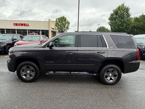 Used 2017 Chevrolet Tahoe LT w/ Luxury Package AWD/4WD image 2