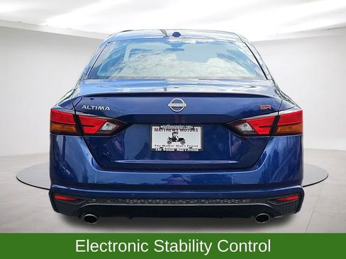 Used 2024 Nissan Altima 2.5 SR FWD image 6