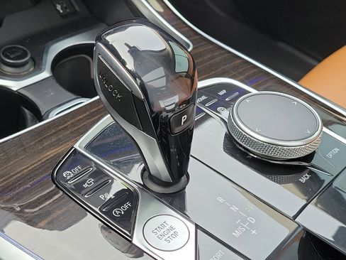 Used 2019 BMW X7 xDrive40i w/ Premium Package image 40