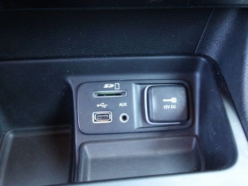 Used 2014 Jeep Cherokee Limited image 15