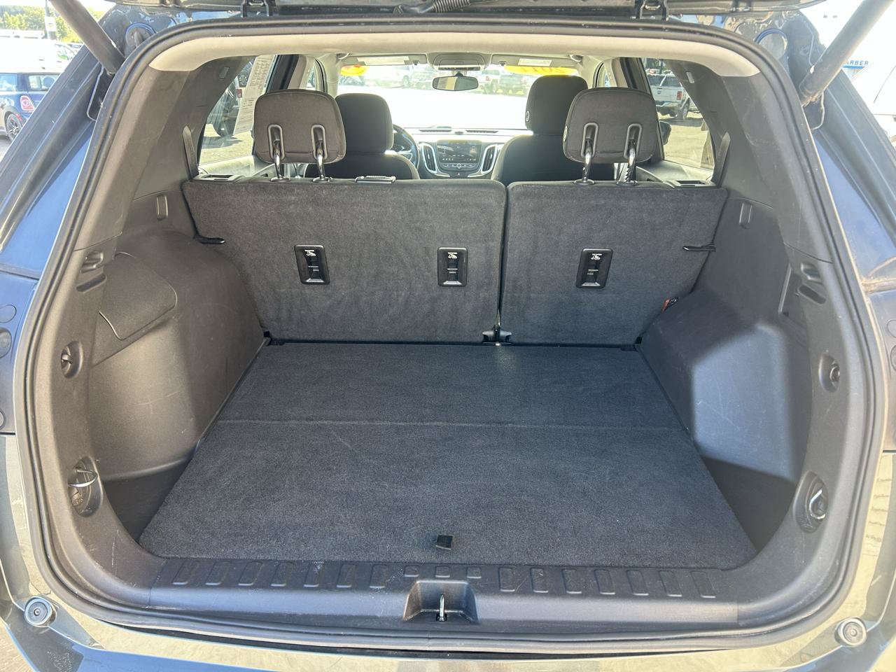 Used 2019 Chevrolet Equinox LT w/ Sun & Navigation Package AWD/4WD image 13