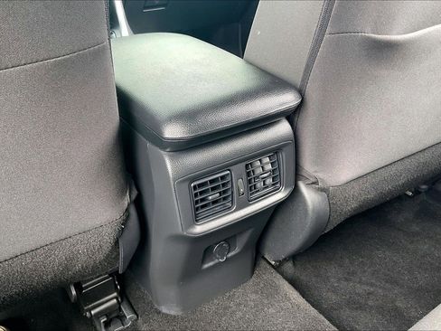 Used 2025 Toyota RAV4 LE image 39