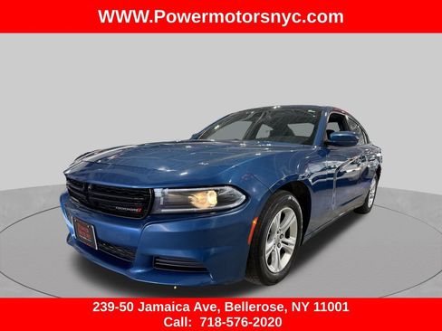 Used 2022 Dodge Charger SXT RWD image 1