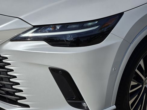 Used 2024 Lexus RX 350 Premium Plus w/ Convenience Package FWD image 11