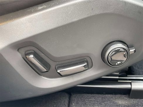 Used 2024 Volvo XC60 T8 Polestar w/ Protection Package Premier image 40