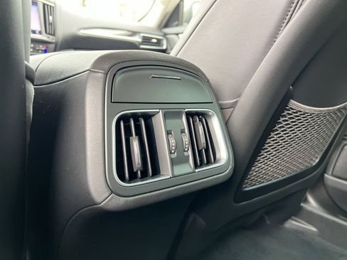 Used 2022 Maserati Levante Modena image 22